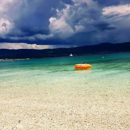 Apartman In Arbanija Mit Meerblick, Balkon, Klimaanlage, W-lan 5137-2 *