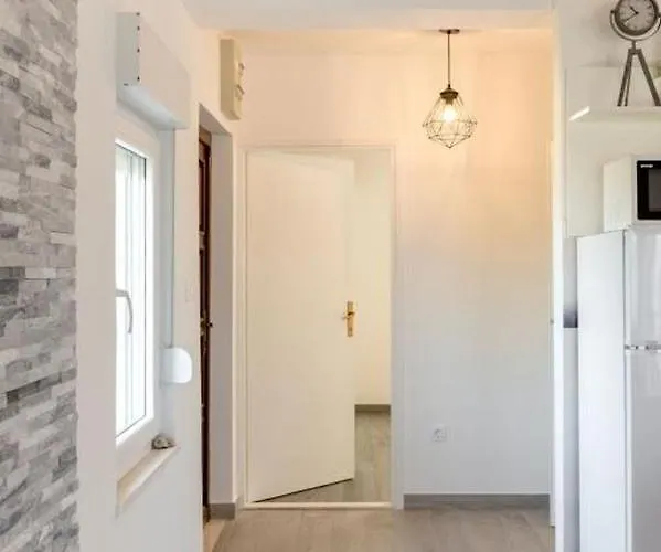 Appartement In Arbanija Mit Meerblick, Balkon, Klimaanlage, W-lan 5137-2 Trogir
